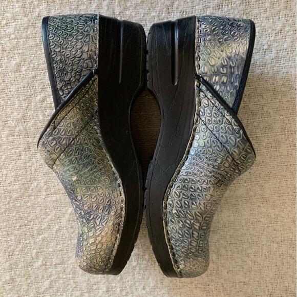 Sanita Reptile Embossed Leather Slip-On Clogs Gator Women’s Size 8 - Picture 5 of 14